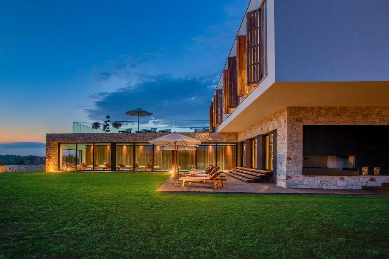 Yellow Tree Jurici Home & Spa Baderna 0*,