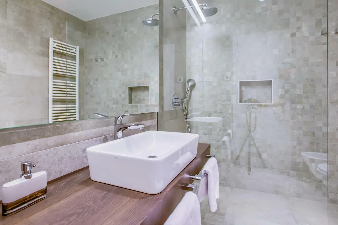 Yellow Tree Jurici Home & Spa Baderna 0*,